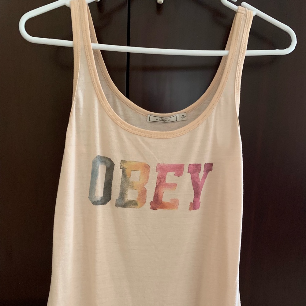 Obey tank